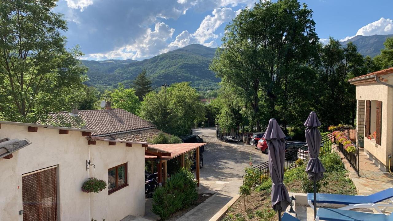 Maison Castellane Chambre D'Hotes B&B エクステリア 写真