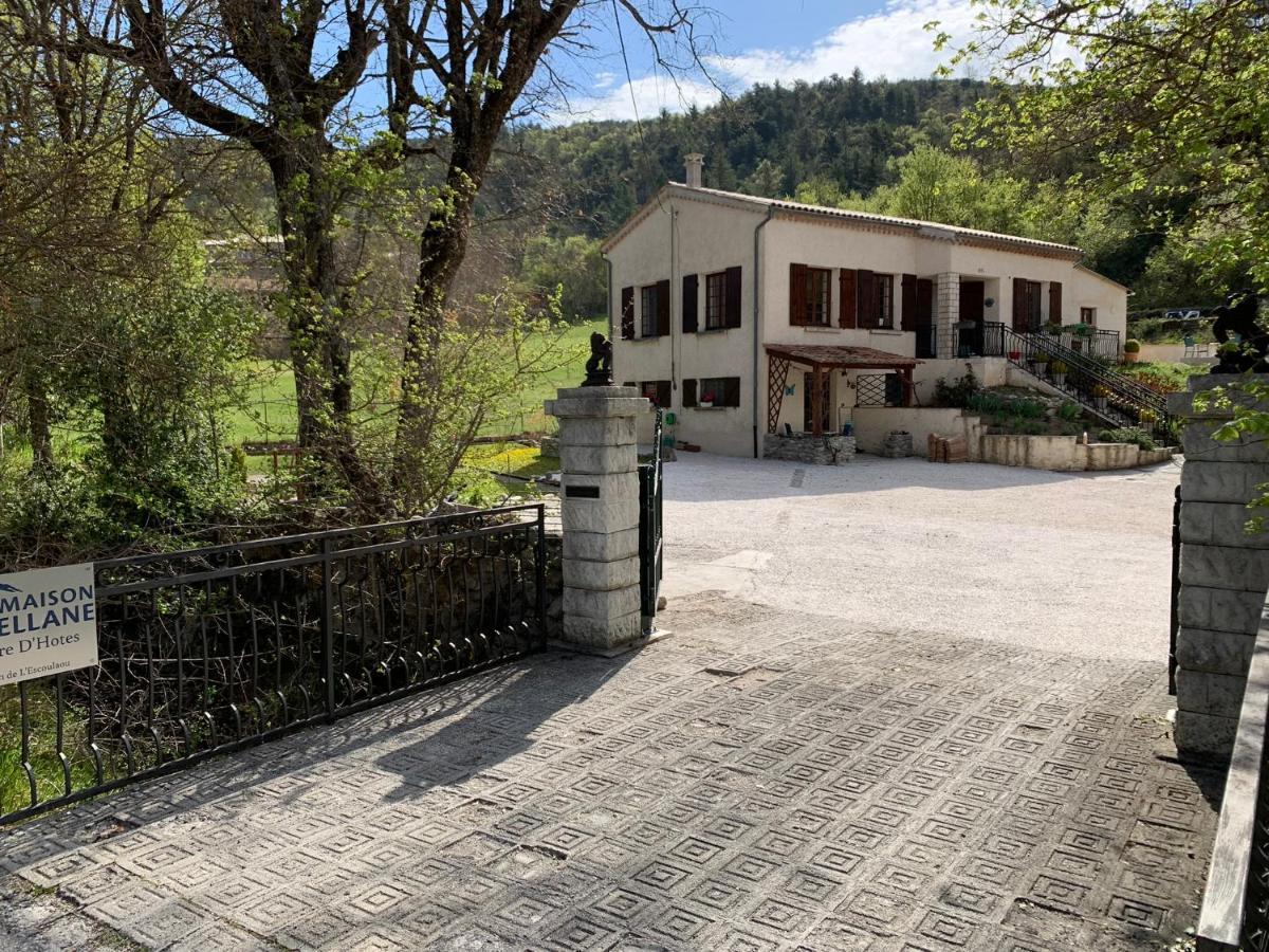 Maison Castellane Chambre D'Hotes B&B エクステリア 写真