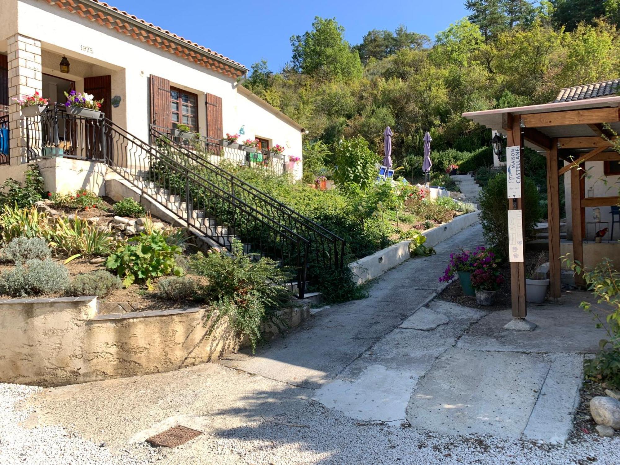 Maison Castellane Chambre D'Hotes B&B エクステリア 写真